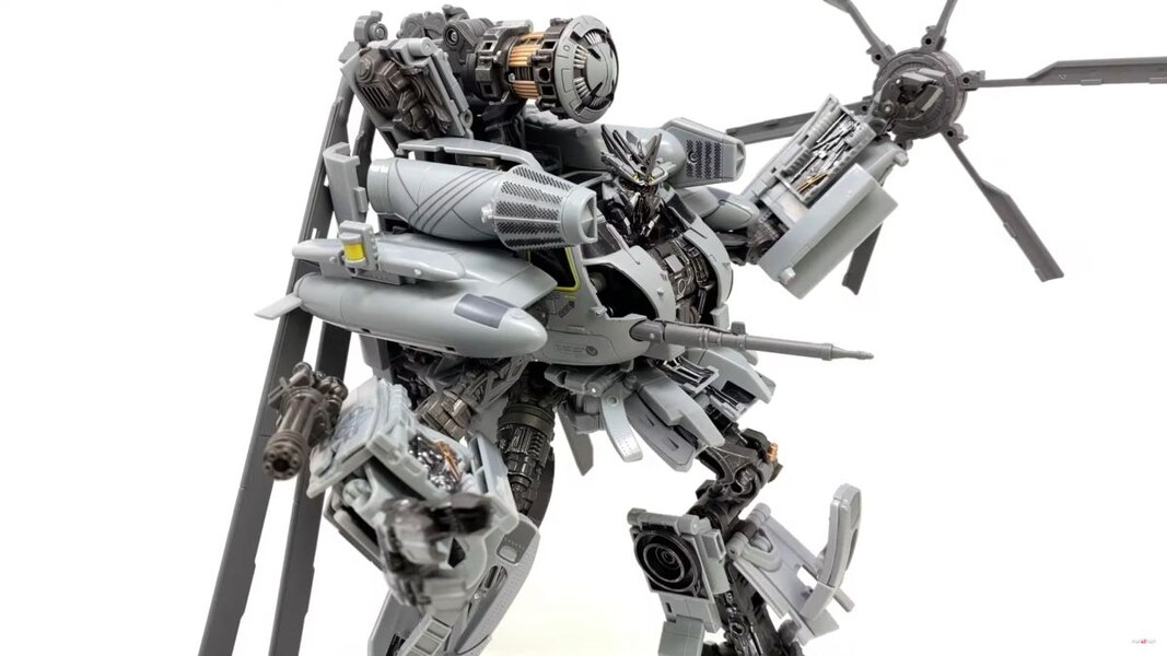 Transformers Movie Masterpiece MPM13 Blackout InHand Images